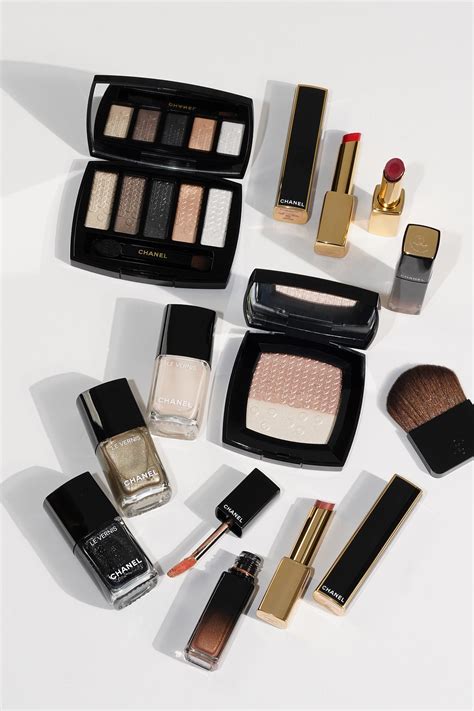 chanel gift set holiday 2022|Chanel holiday 2023 makeup collection.